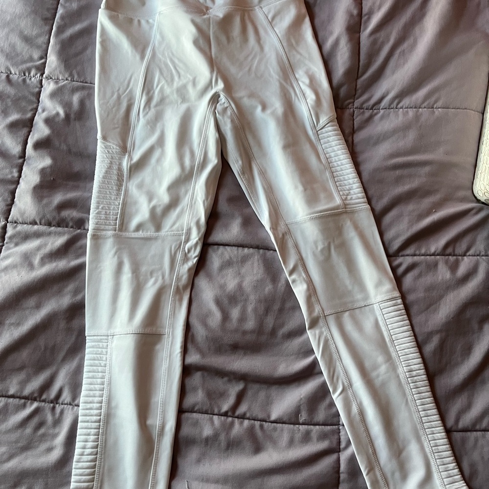 Fabletics brand white moto style leggings
